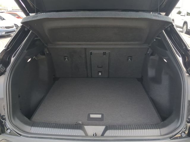 Used 2023 Volkswagen ID.4 Pro S AWD/4WD image 9