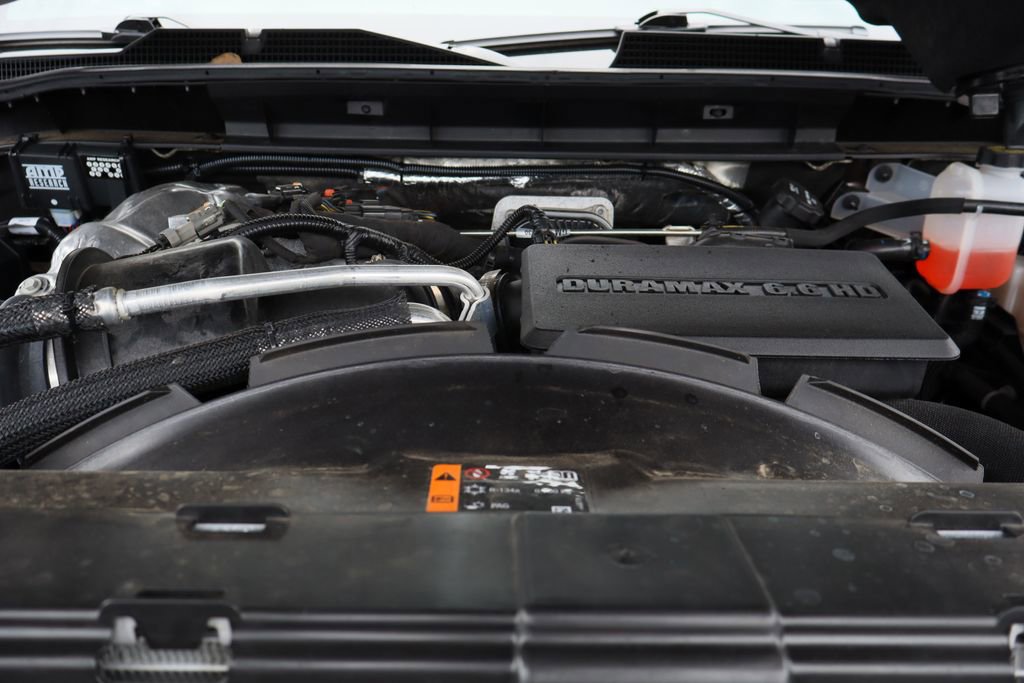 Used 2025 Chevrolet Silverado 2500 LTZ w/ LTZ Plus Package image 32