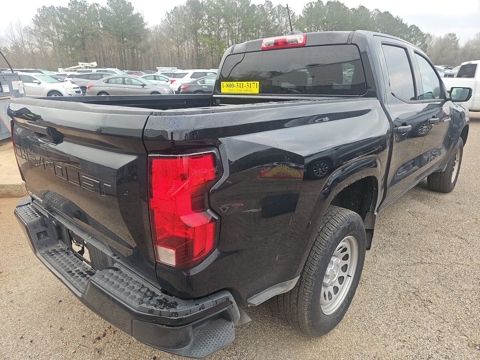 Used 2024 Chevrolet Colorado W/T image 5