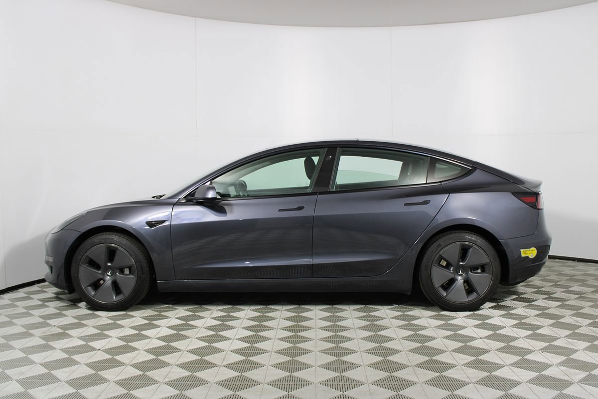 Used 2021 Tesla Model 3 Standard Range Plus image 26
