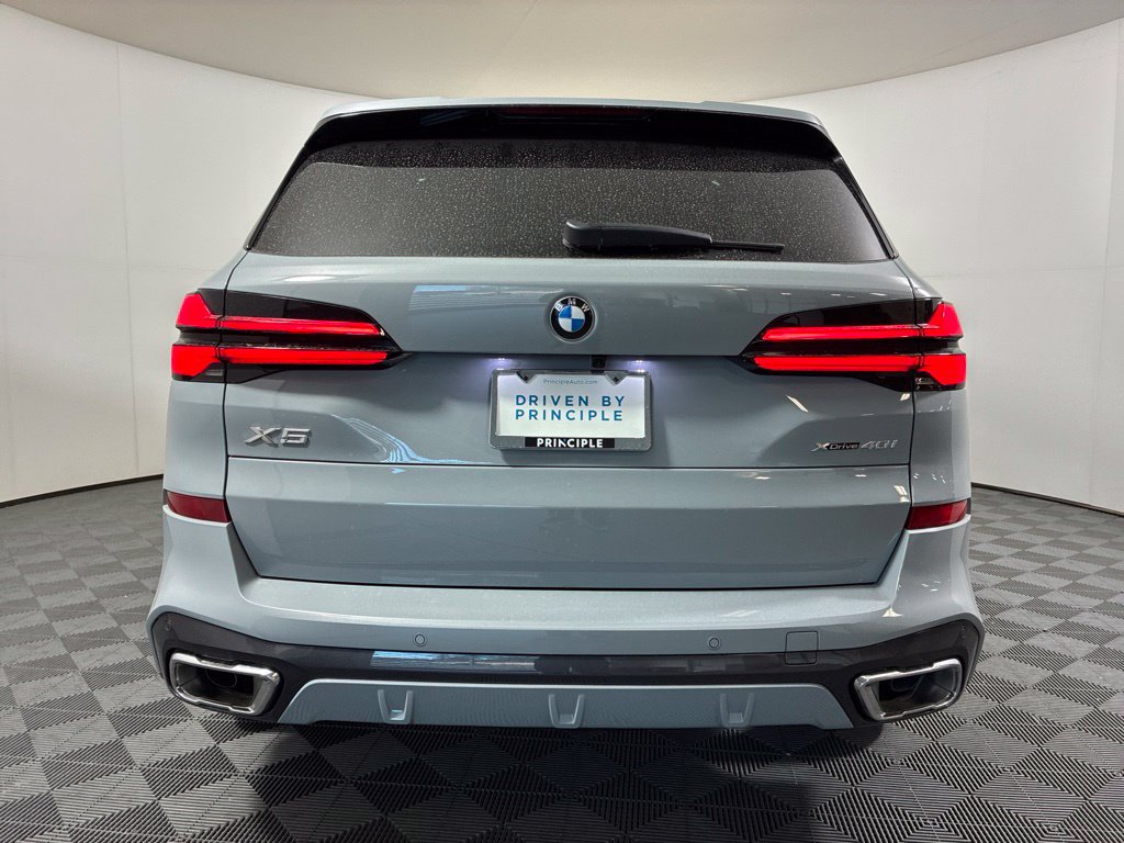 New 2026 BMW X5 xDrive40i w/ M Sport Package AWD/4WD image 6