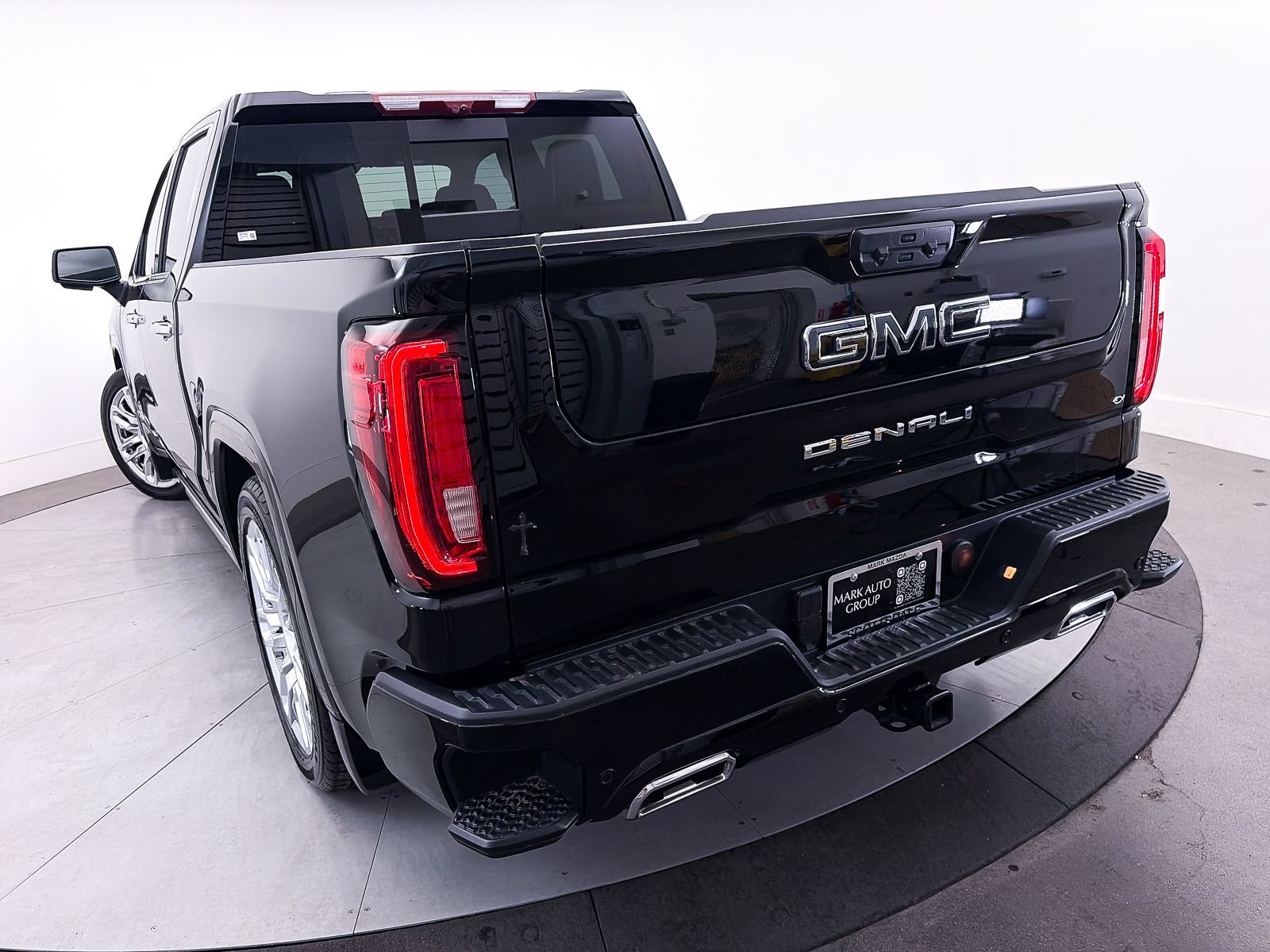 Used 2025 GMC Sierra 1500 Denali Ultimate AWD/4WD image 5