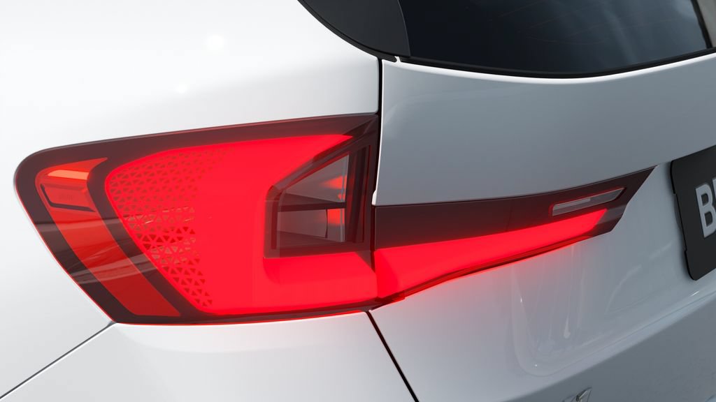 New 2027 BMW X1 xDrive28i AWD/4WD image 8