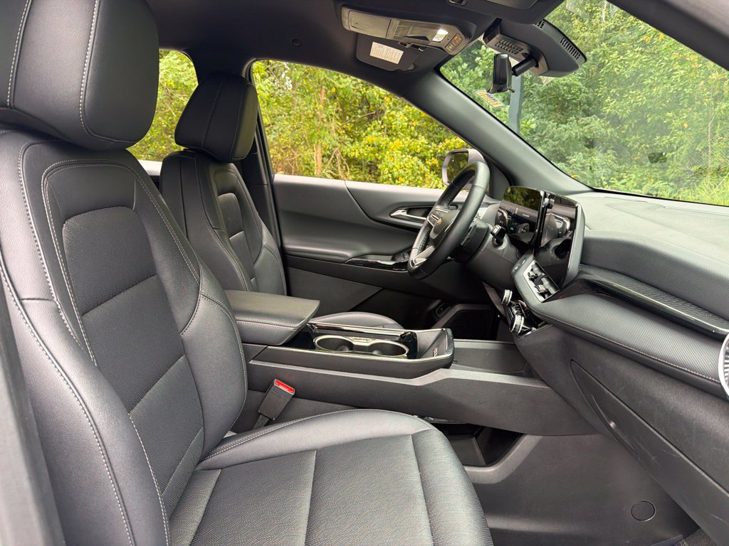 Used 2025 Chevrolet Equinox LT w/ Convenience Package II FWD image 15