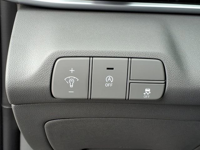 New 2026 Hyundai Elantra SE FWD image 24