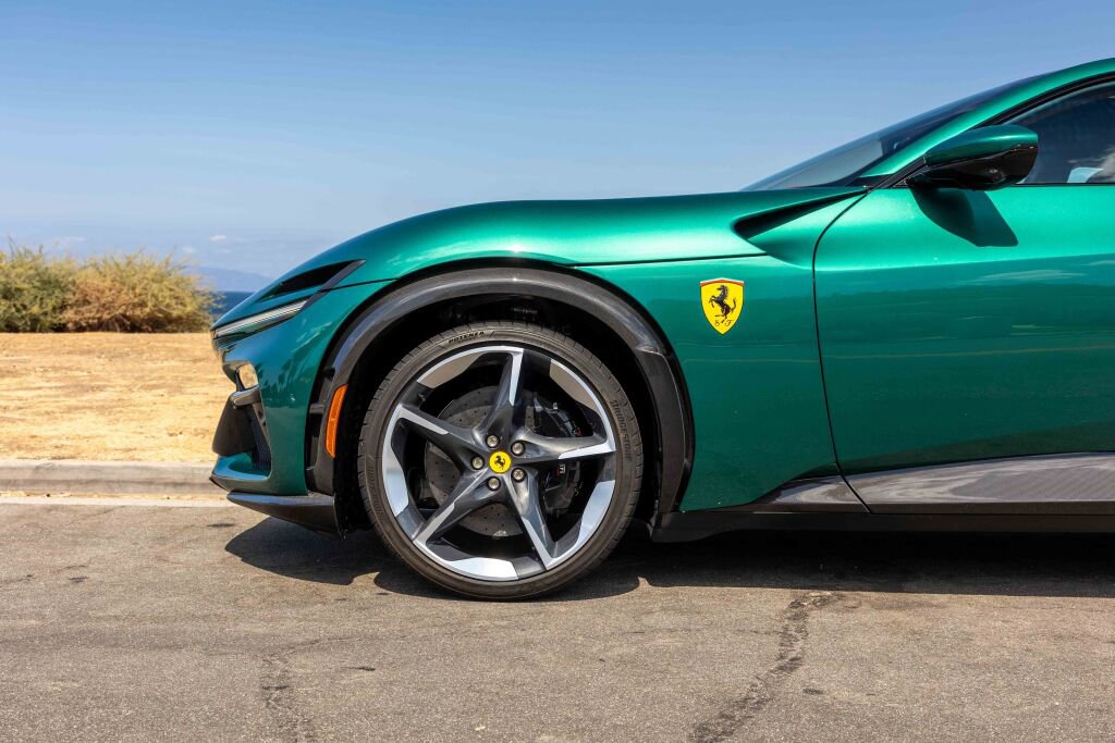 Certified 2024 Ferrari Purosangue image 4