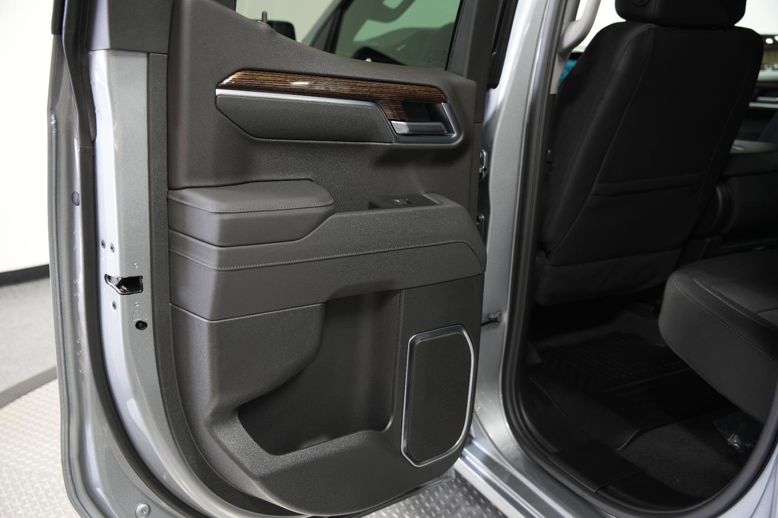 New 2026 GMC Sierra 1500 Elevation image 16