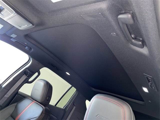 New 2026 Chevrolet Traverse RS image 29