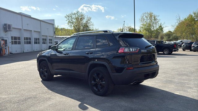 Used 2019 Jeep Cherokee Limited w/ Trailer Tow Group AWD/4WD image 8
