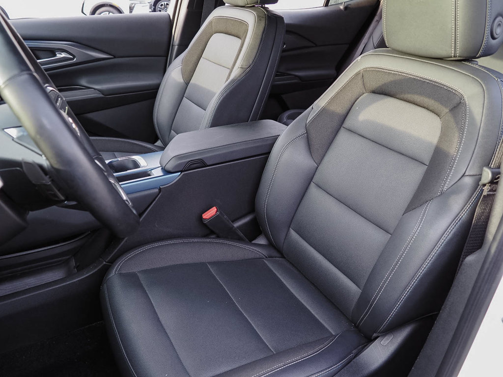 Used 2024 Chevrolet Equinox EV LT FWD image 20
