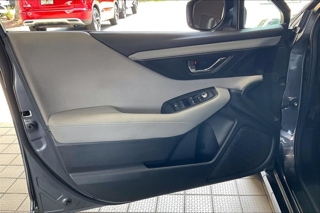 Used 2025 Subaru Legacy Premium AWD/4WD image 2