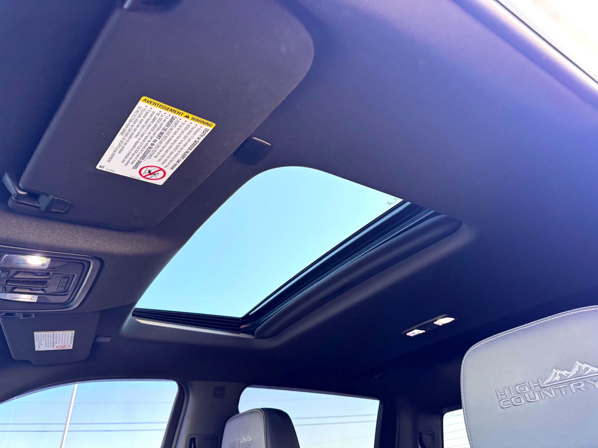 Used 2022 Chevrolet Silverado 2500 High Country w/ Z71 Off-Road Package image 13