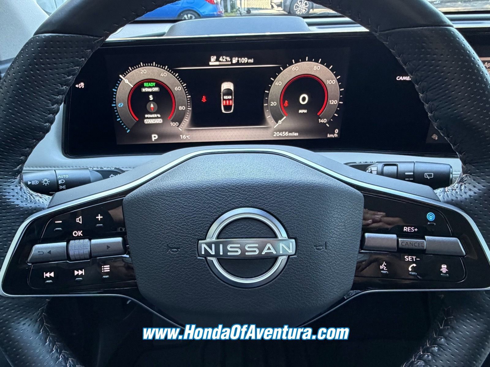 Used 2023 Nissan Ariya FWD image 20