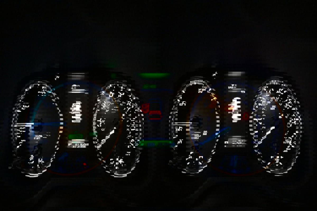 Used 2022 Toyota RAV4 XLE Premium image 15