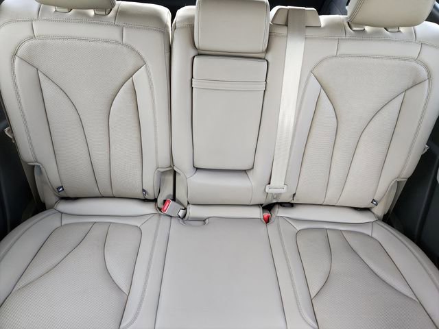 Used 2023 Lincoln Nautilus Reserve image 17