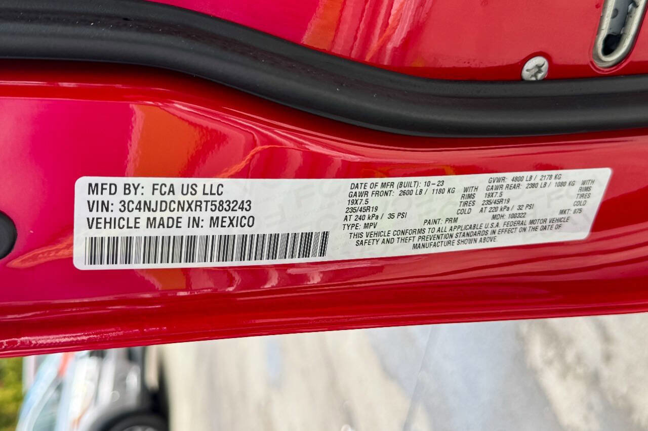 Used 2024 Jeep Compass Limited w/ Sun and Sound Group image 16