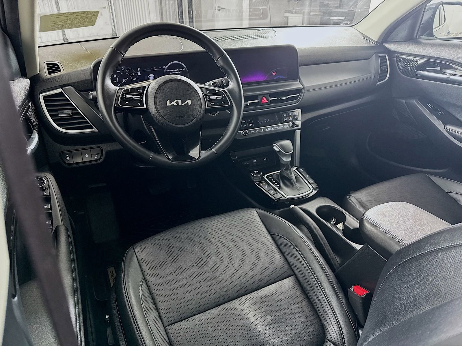 Used 2024 Kia Seltos EX image 19