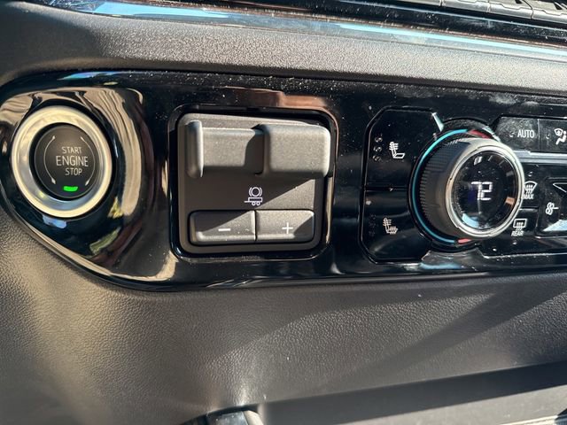 Used 2024 Chevrolet Silverado 1500 LT Trail Boss w/ Convenience Package II image 28