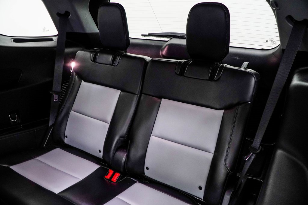 Used 2022 Ford Explorer XLT w/ Equipment Group 202A image 40