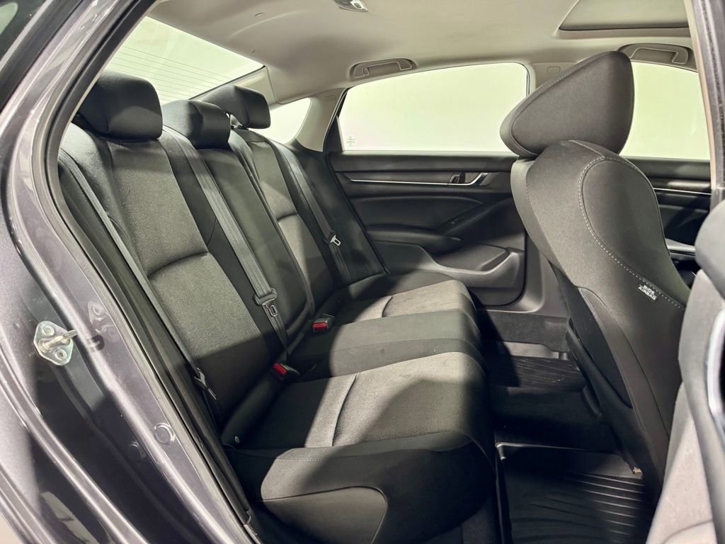 Used 2020 Honda Accord EX image 30