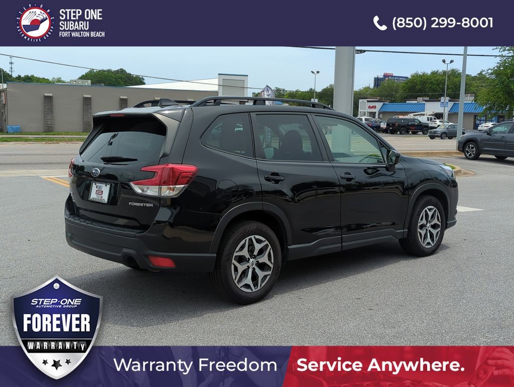 Certified 2023 Subaru Forester Premium AWD/4WD image 7