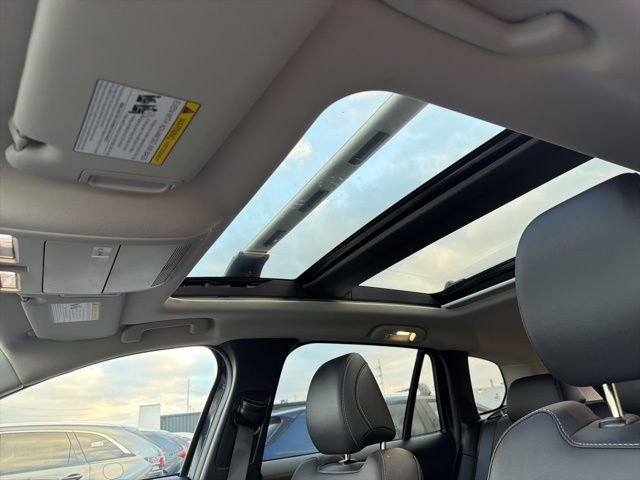 Used 2025 MAZDA CX-50 AWD 2.5 S w/ Cargo Package image 24