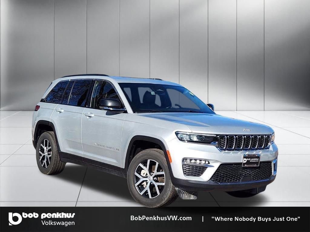 Used 2024 Jeep Grand Cherokee Limited image 1