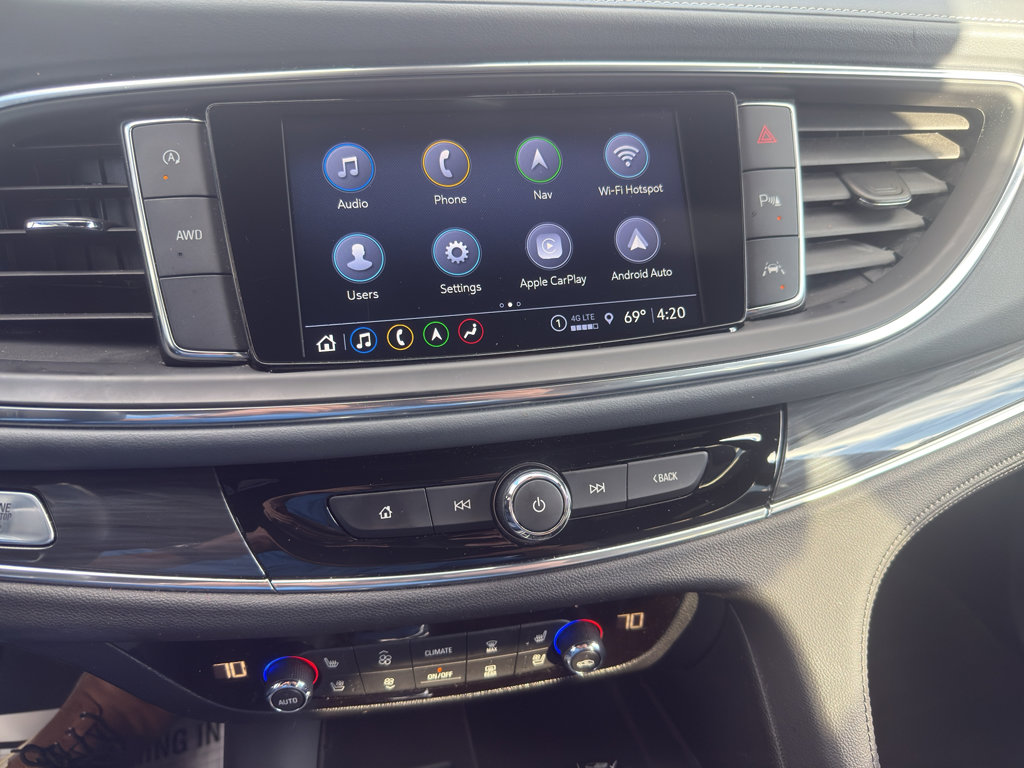 Used 2024 Buick Enclave Premium image 44