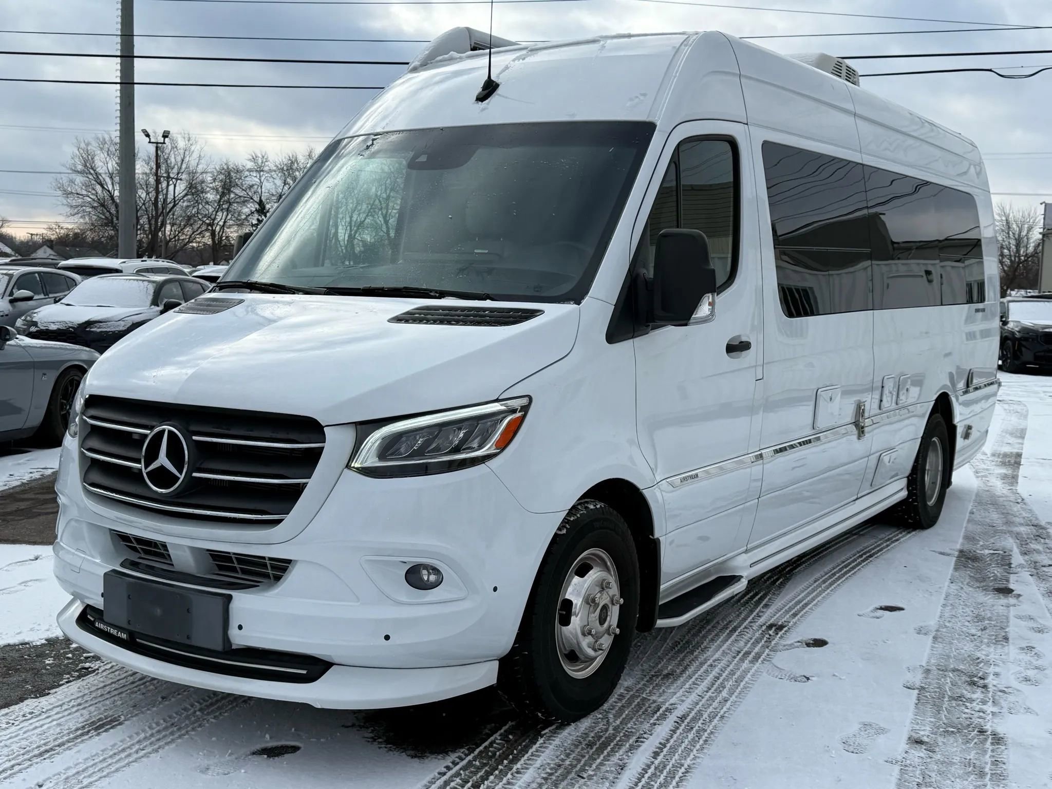 Used 2022 Mercedes-Benz Sprinter 3500 w/ Parking Package image 2