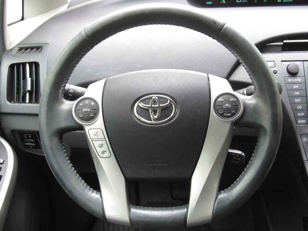Used 2010 Toyota Prius Four w/ Solar Roof Pkg FWD image 23