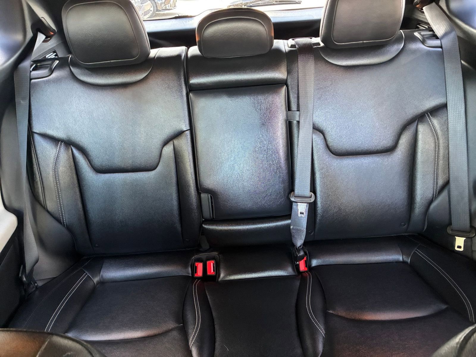 Used 2025 Jeep Compass Limited AWD/4WD image 39