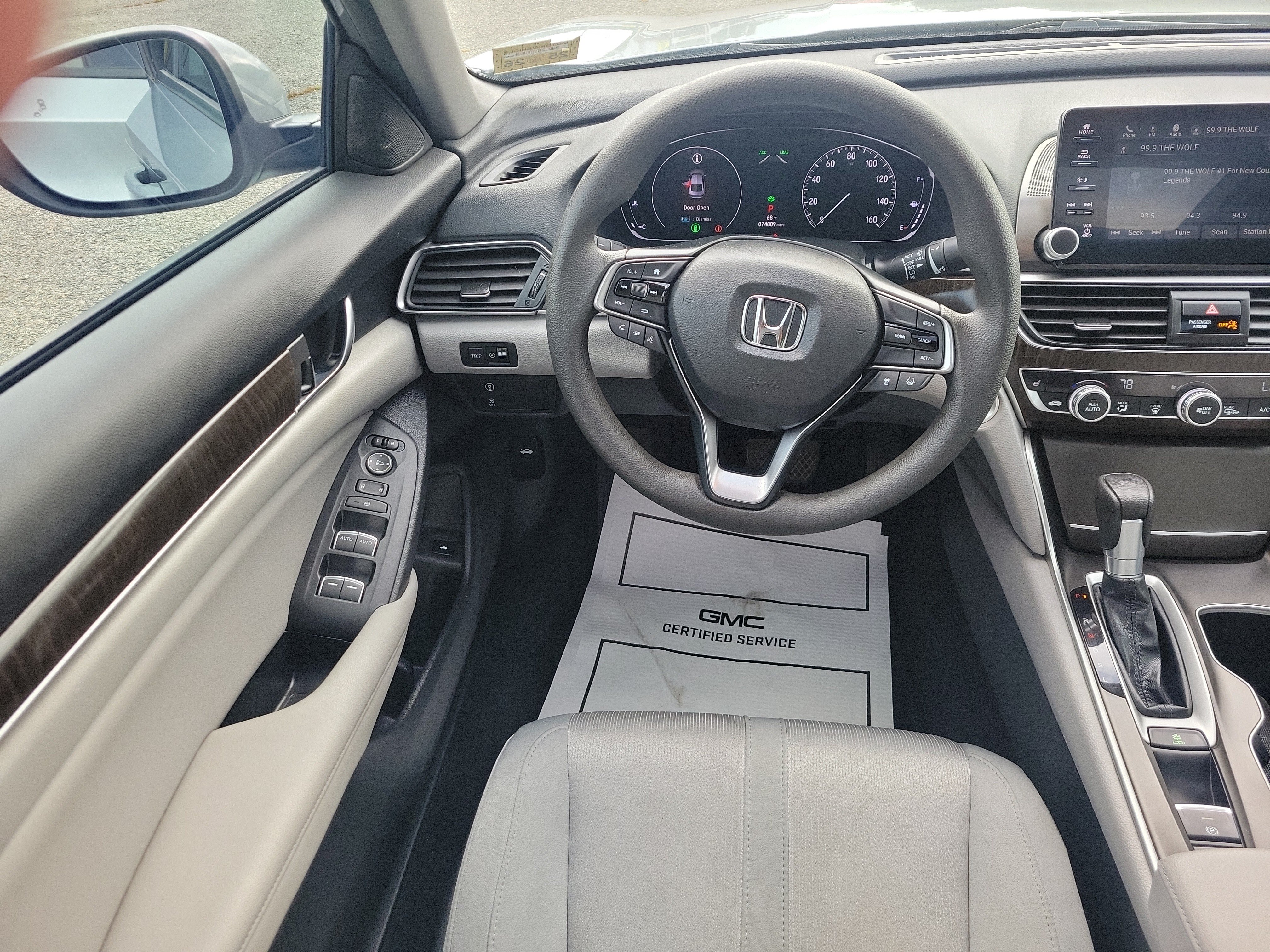 Used 2018 Honda Accord EX image 18