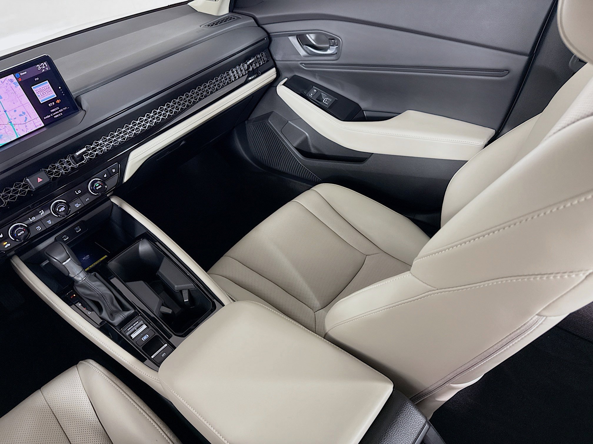 Certified 2025 Honda Accord Touring image 28