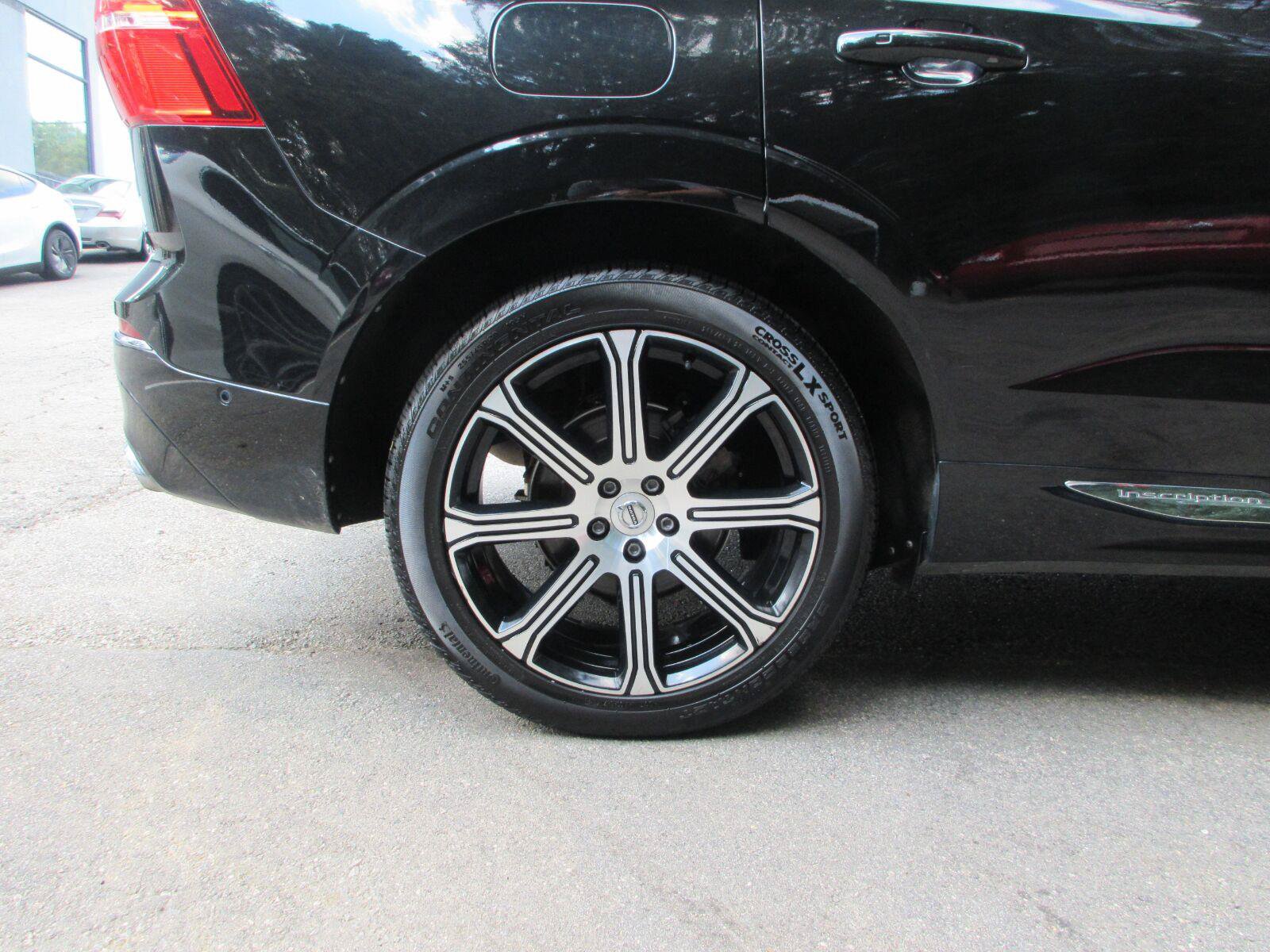 Used 2018 Volvo XC60 T5 Inscription w/ Convenience Package AWD/4WD image 24