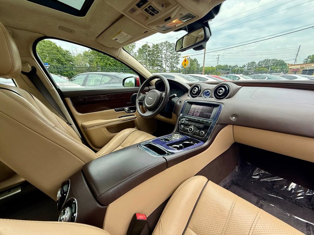 Used 2013 Jaguar XJ L Portfolio AWD/4WD image 30
