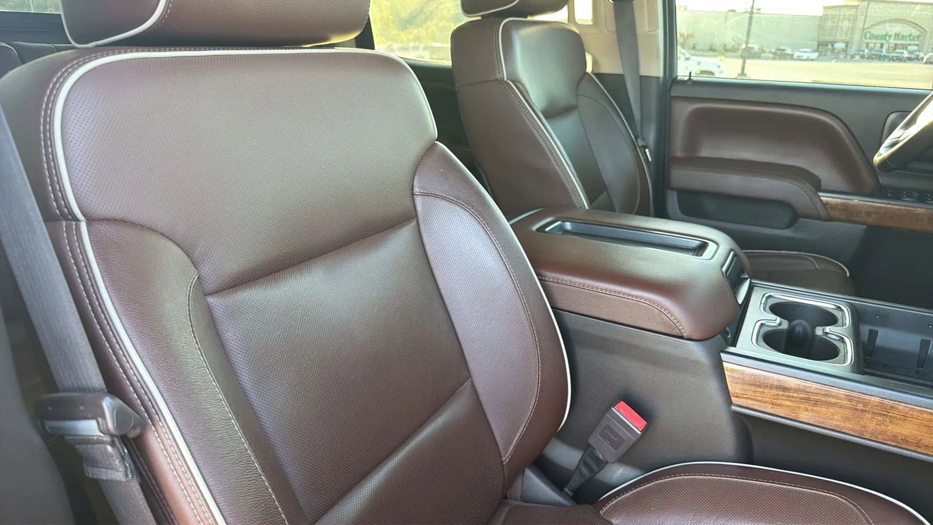 Used 2015 Chevrolet Silverado 2500 High Country w/ Duramax Plus Package AWD/4WD image 86