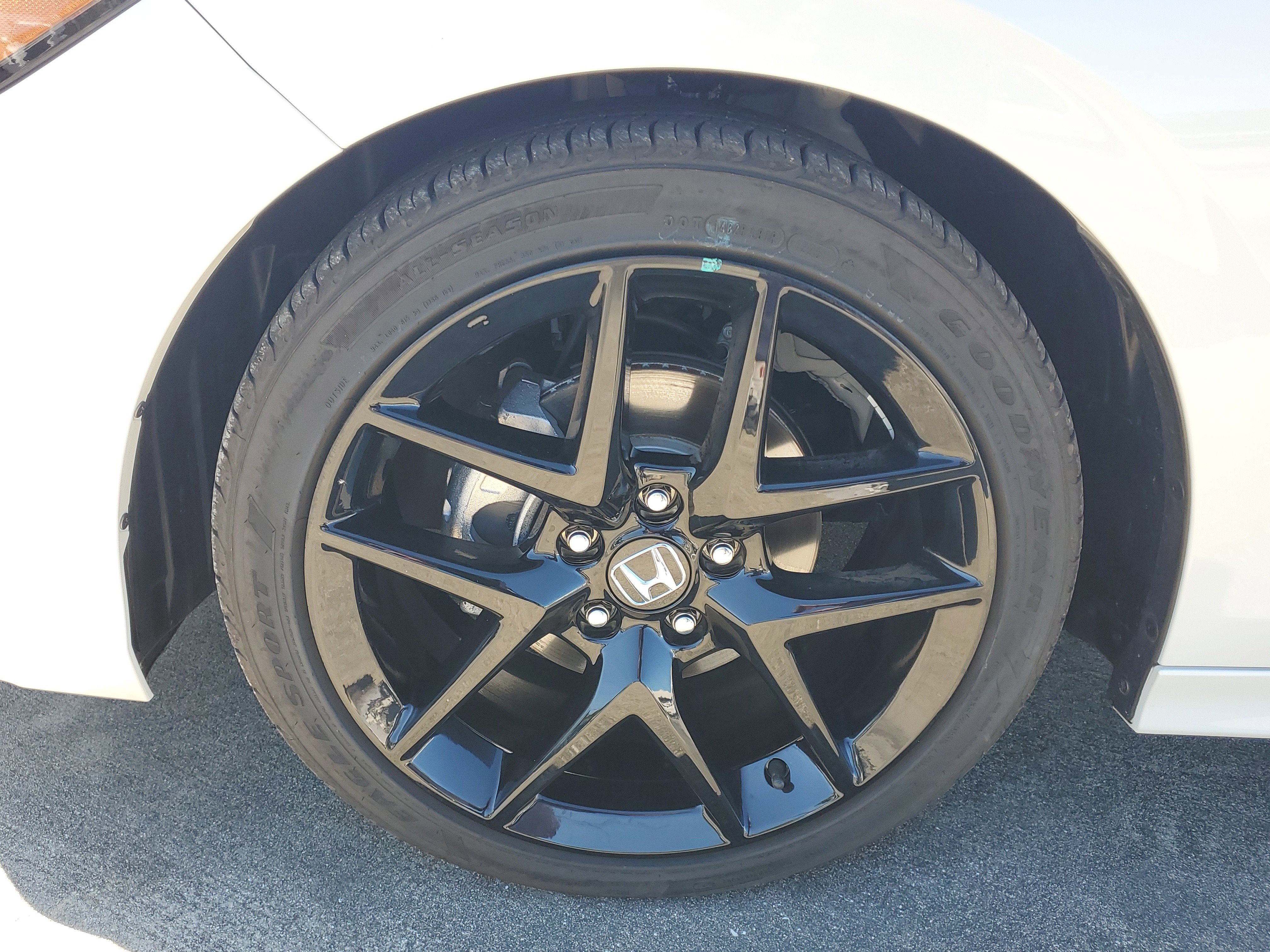 Used 2025 Honda Civic Sport image 9