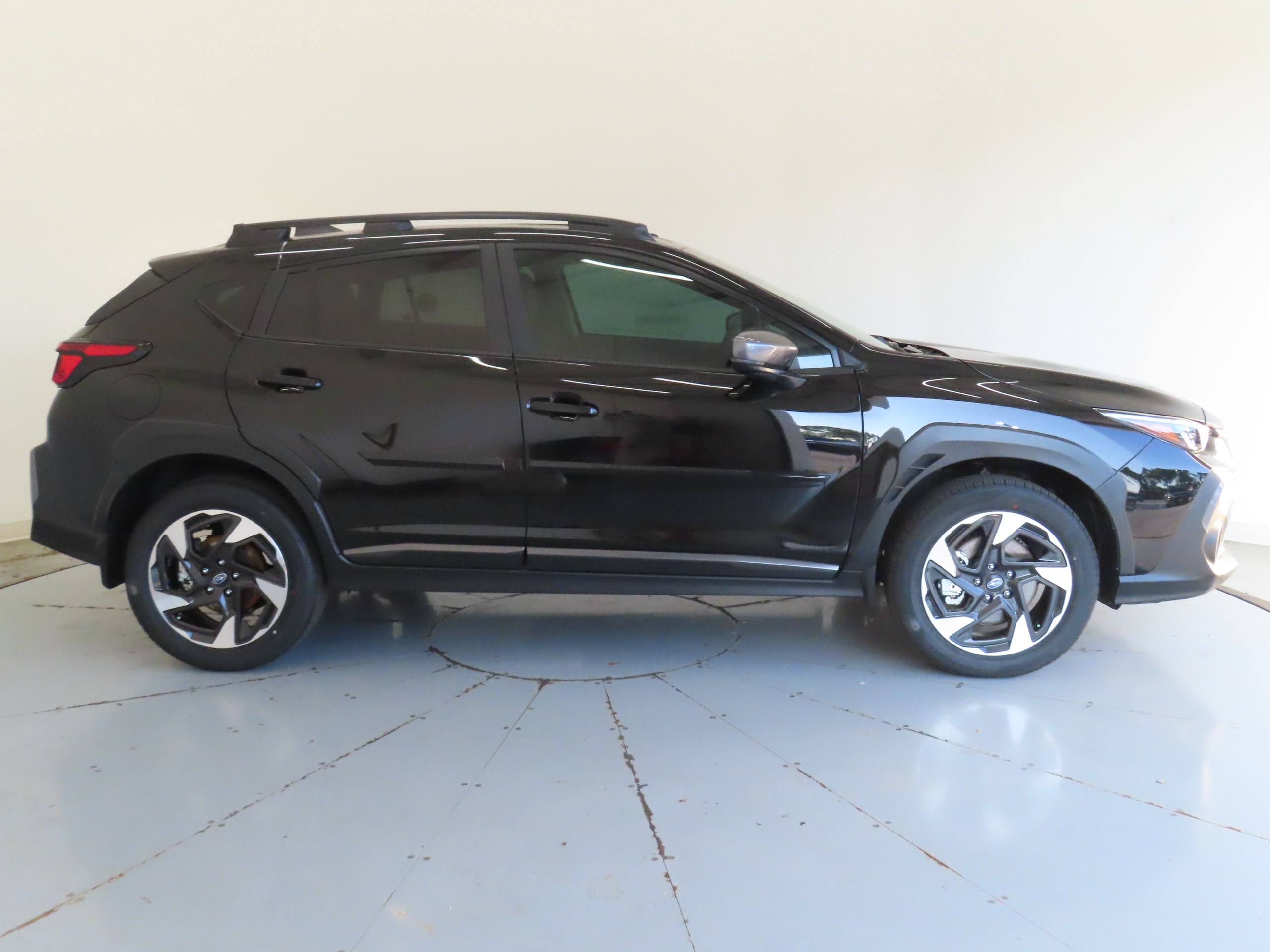 New 2026 Subaru Crosstrek 2.5i Limited w/ Crosstrek Mirror Package AWD/4WD image 2