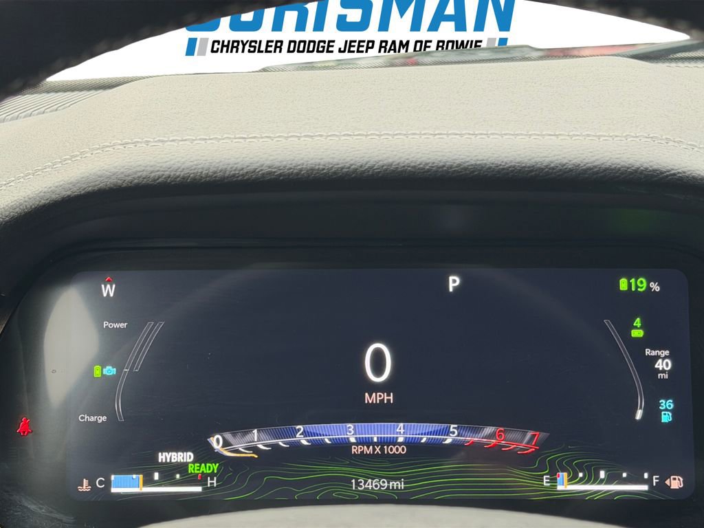 Used 2023 Jeep Grand Cherokee 4WD 4xe w/ Luxury Tech Group II image 18