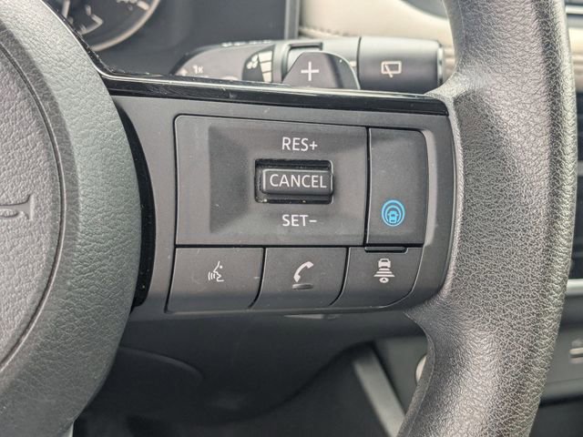 Used 2023 Nissan Rogue SV FWD image 18