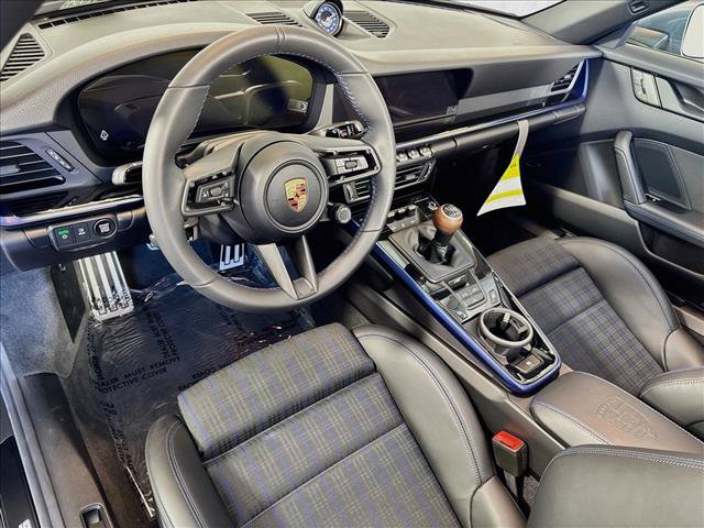 New 2026 Porsche 911 Carrera T RWD image 4