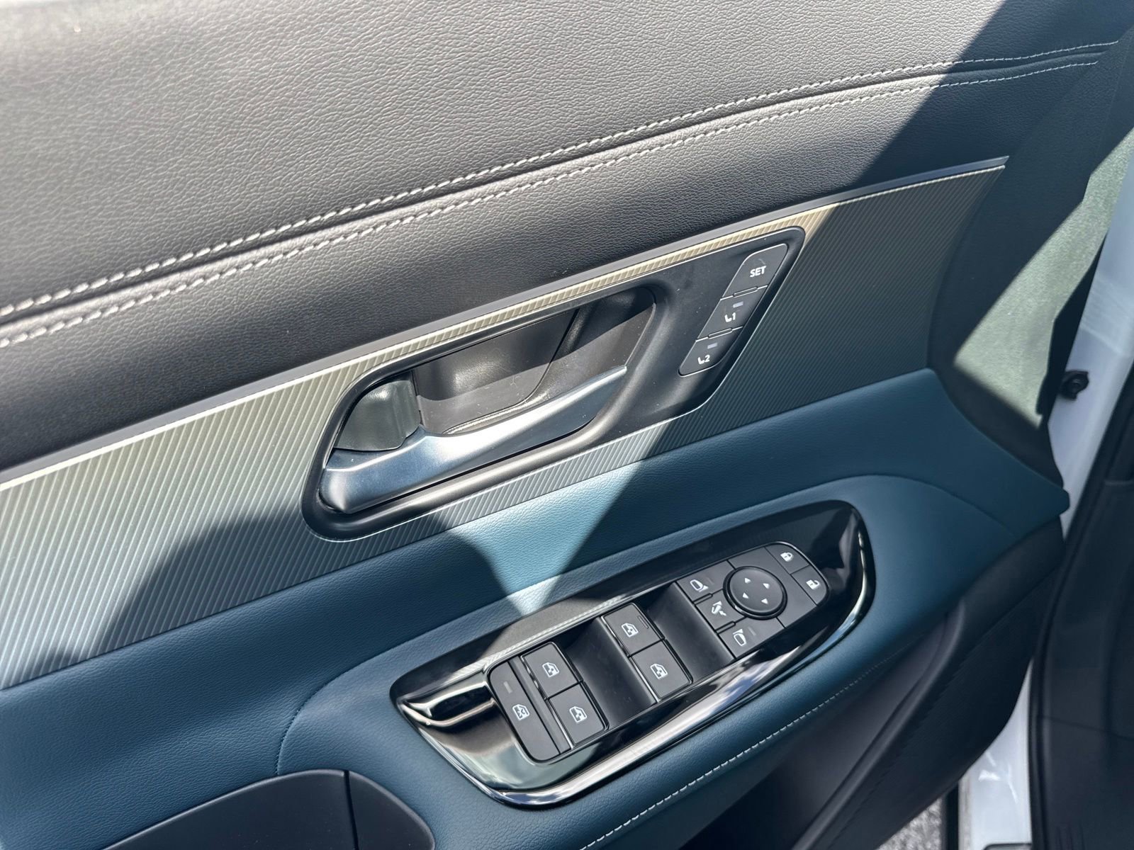 New 2026 Nissan Murano Platinum image 14