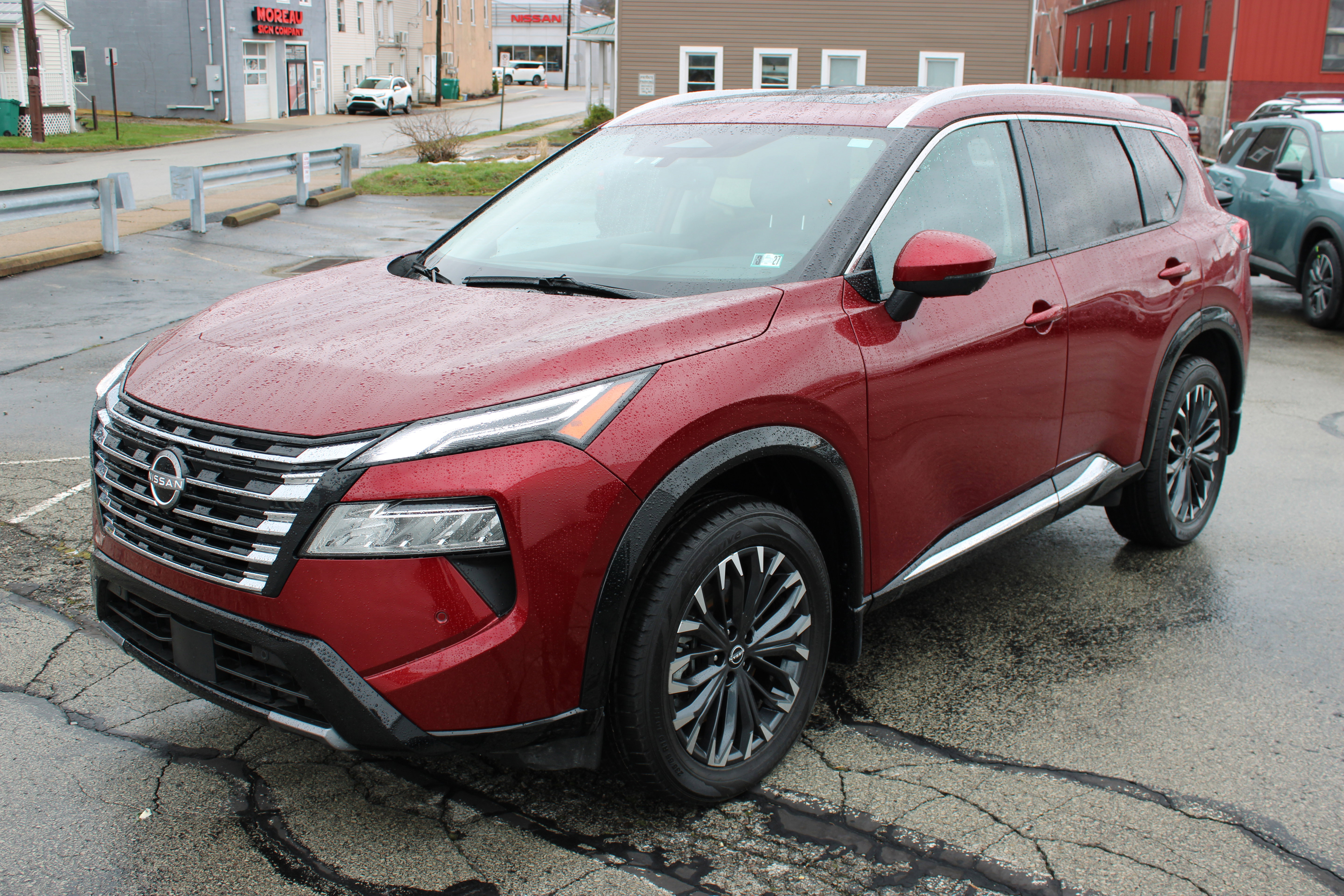 Certified 2025 Nissan Rogue Platinum w/ Tech Package