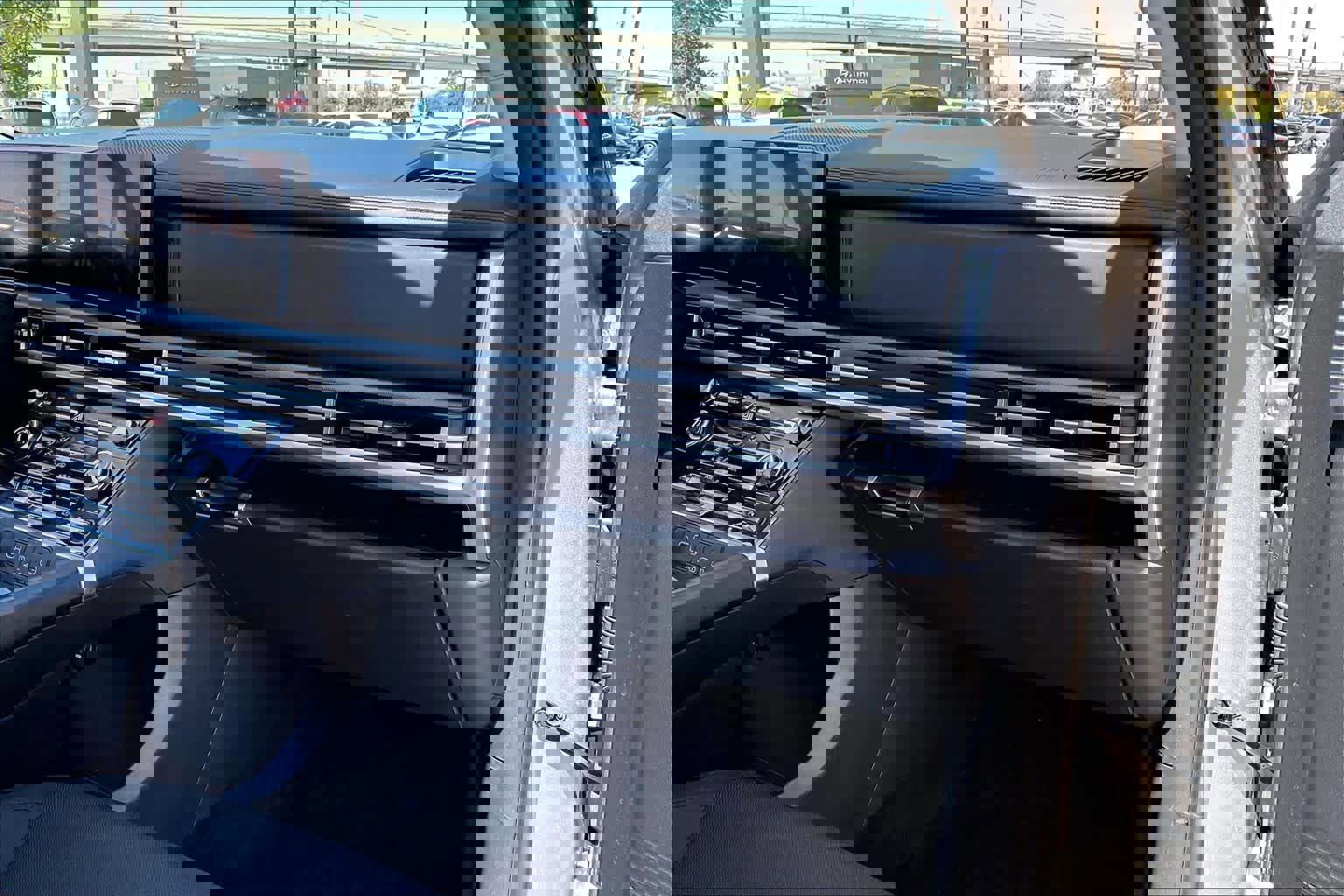 Used 2024 Hyundai Santa Fe SE image 17