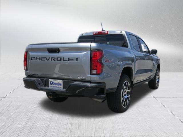 Used 2024 Chevrolet Colorado Z71 w/ Z71 Convenience Package 2 AWD/4WD image 3