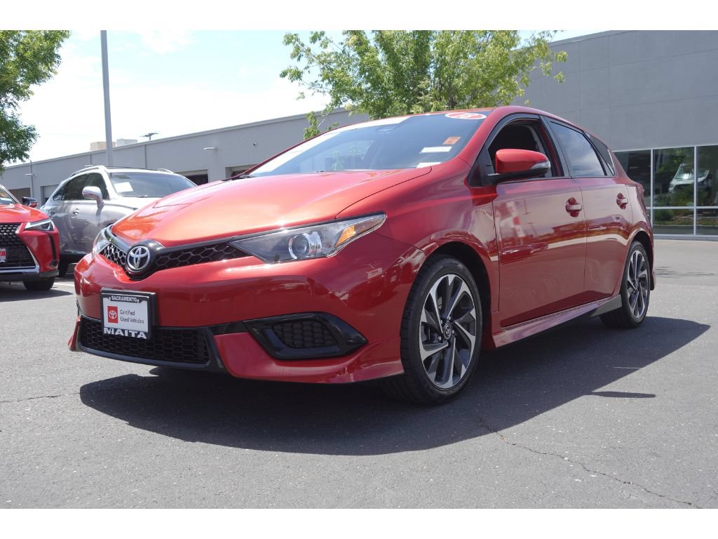 Certified 2018 Toyota Corolla iM w/ All-Weather Mat Package FWD image 8