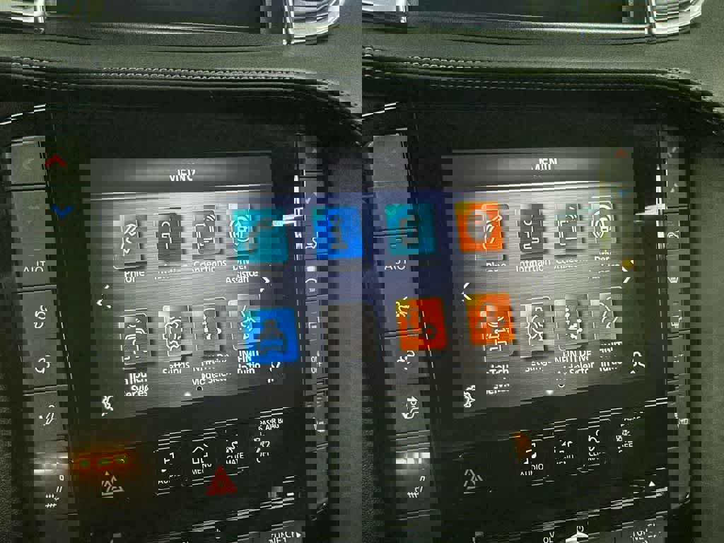 Used 2023 INFINITI QX50 Luxe image 18