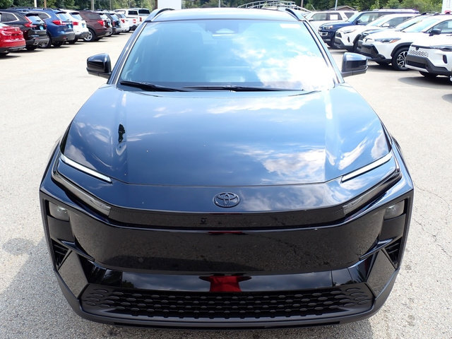 New 2026 Toyota C-HR AWD/4WD image 9