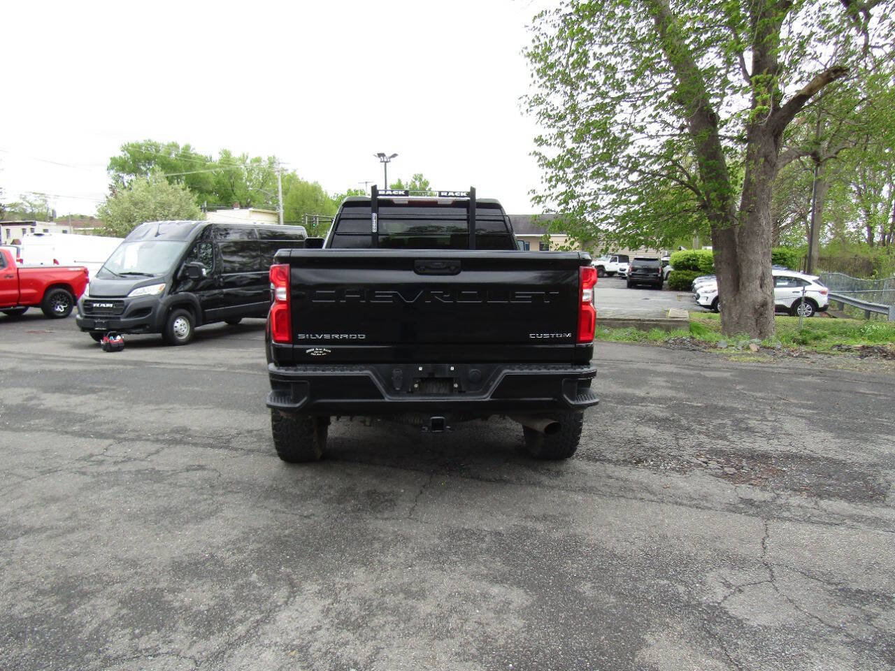 Used 2021 Chevrolet Silverado 2500 Custom w/ Custom Value Package AWD/4WD image 7
