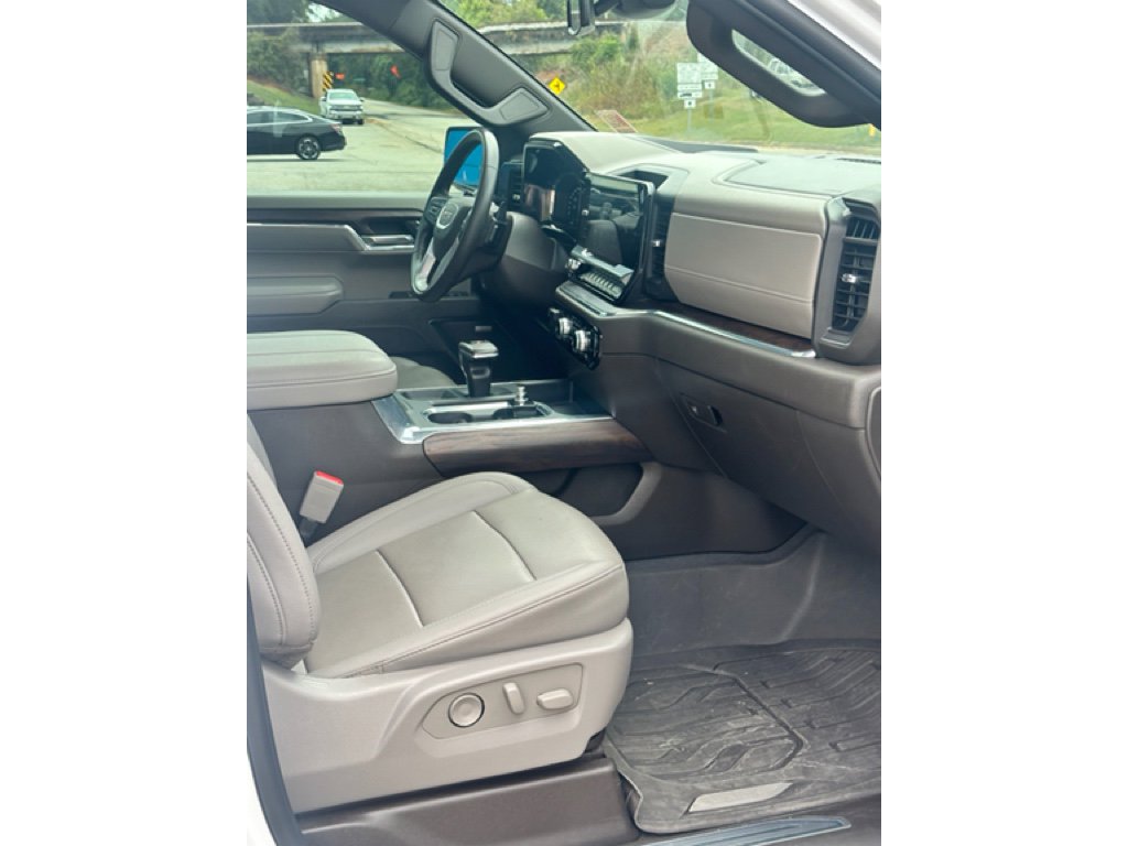 Used 2024 GMC Sierra 1500 SLT w/ SLT Premium Plus Package image 18